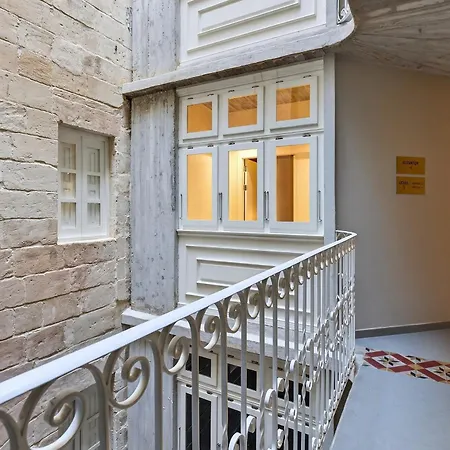 Two-bedroom Retreat Apartment Valletta