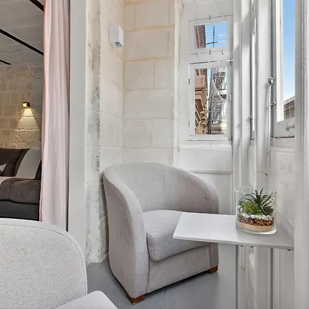 Apartment Two-bedroom Retreat *