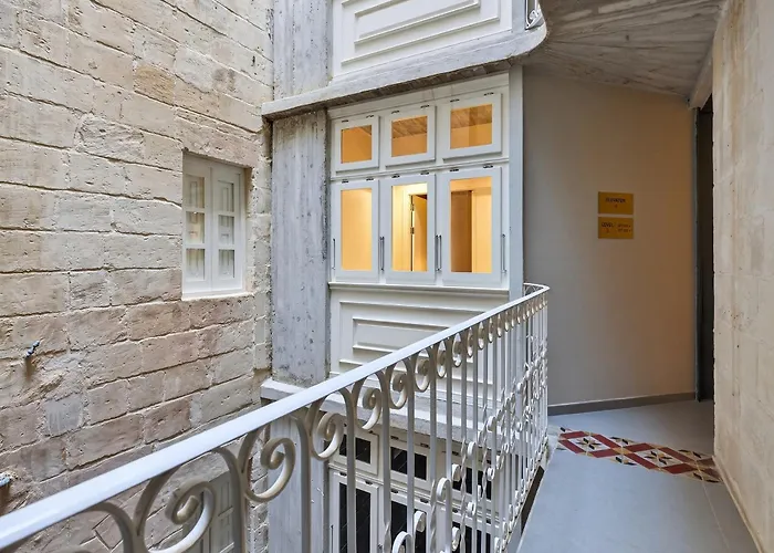 Two-bedroom Retreat Apartment Valletta